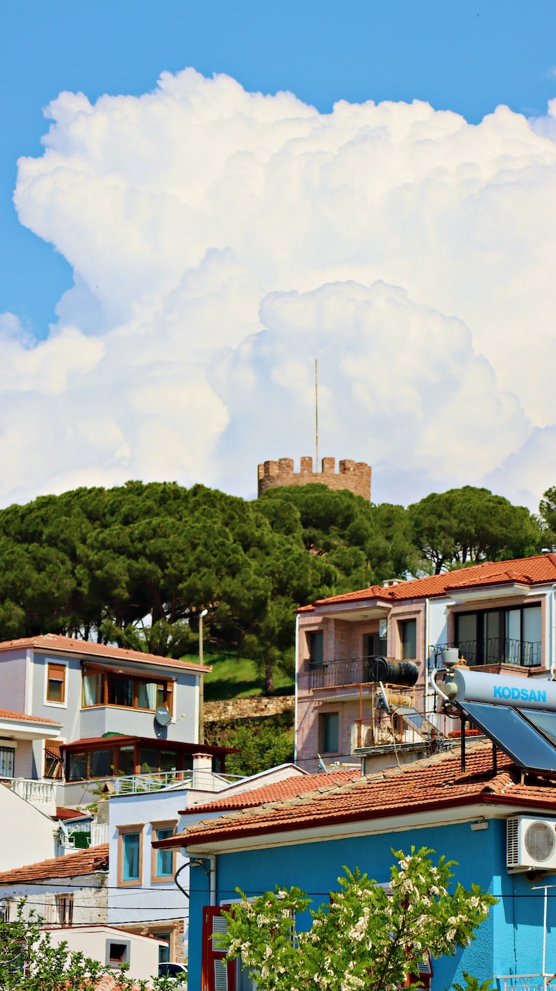 ayvalık polis evi nerede